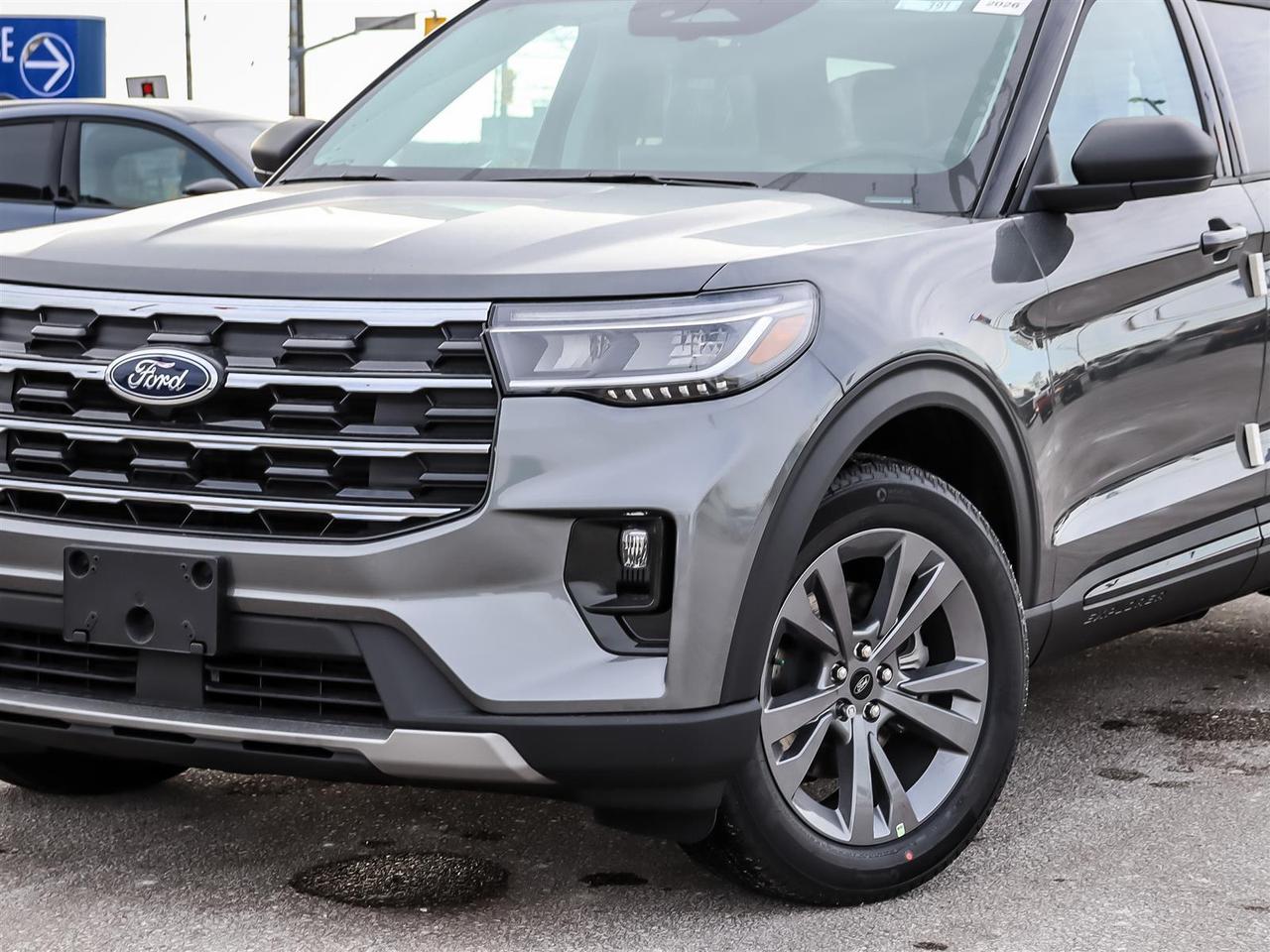 2026 Ford Explorer Active Photo1