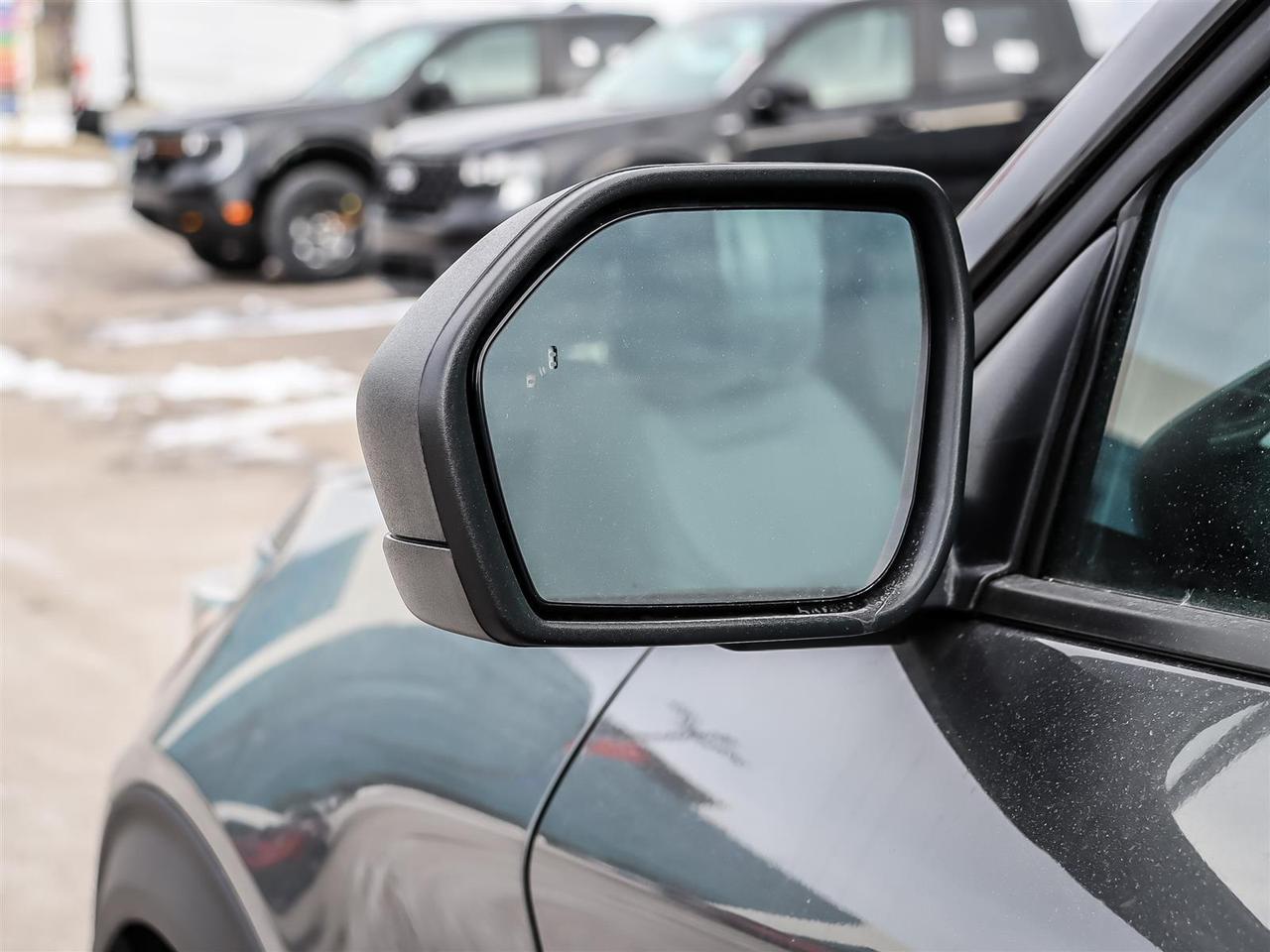 2026 Ford Explorer Active Photo