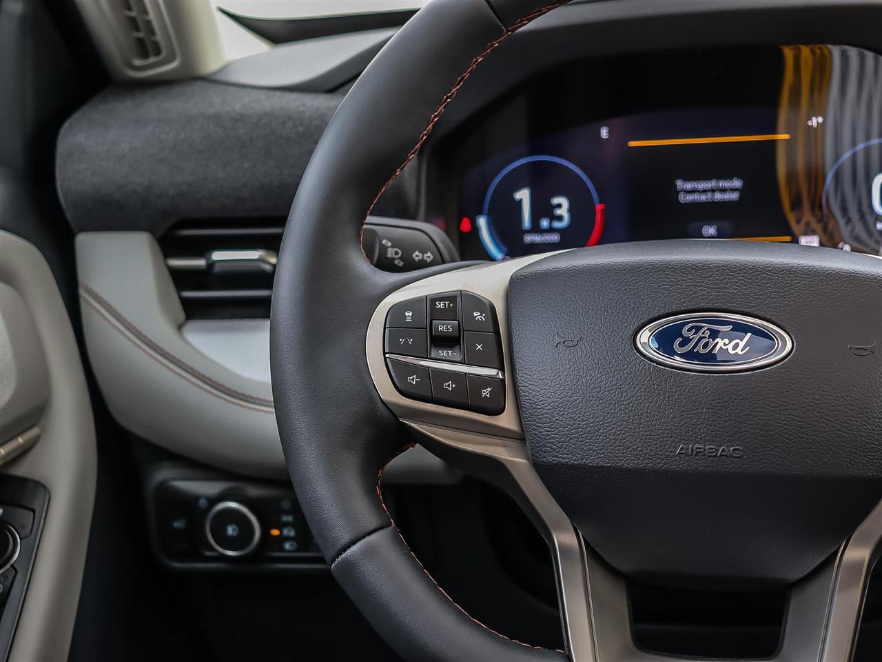 2026 Ford Explorer Active Photo