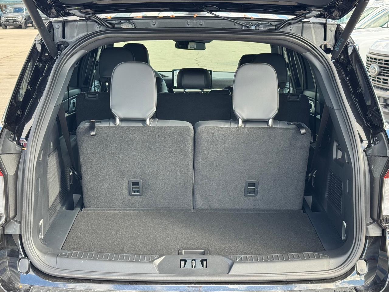 2026 Ford Explorer ST Photo