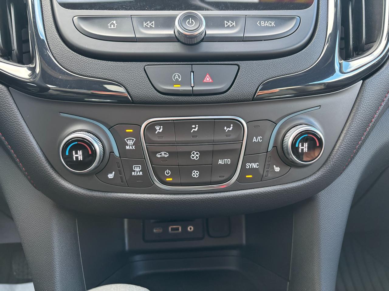 2024 Chevrolet Equinox 2024 Chevrolet Equinox RS AWD Photo