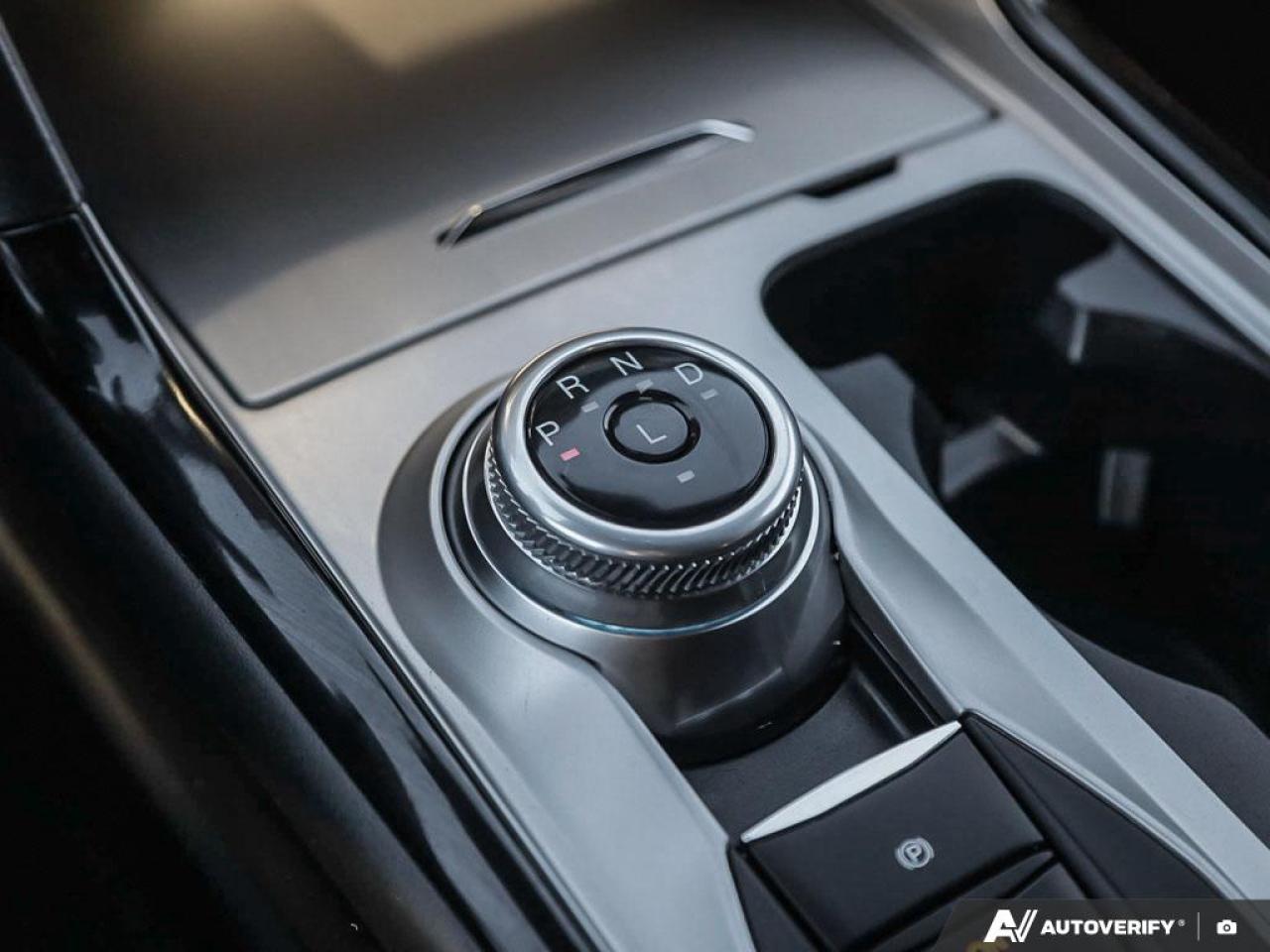 2023 Ford Explorer ST-Line Photo