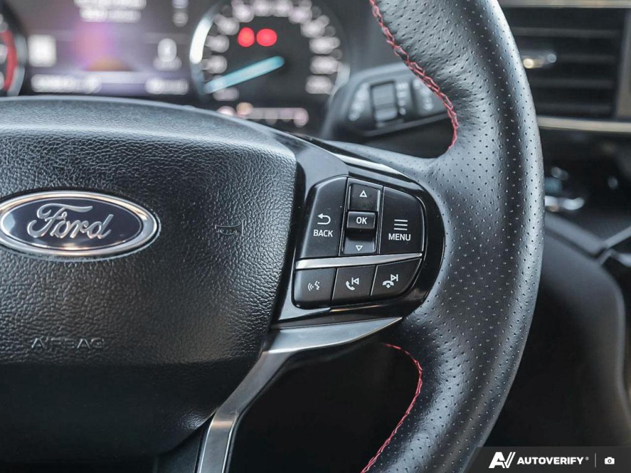 2023 Ford Explorer ST-Line Photo