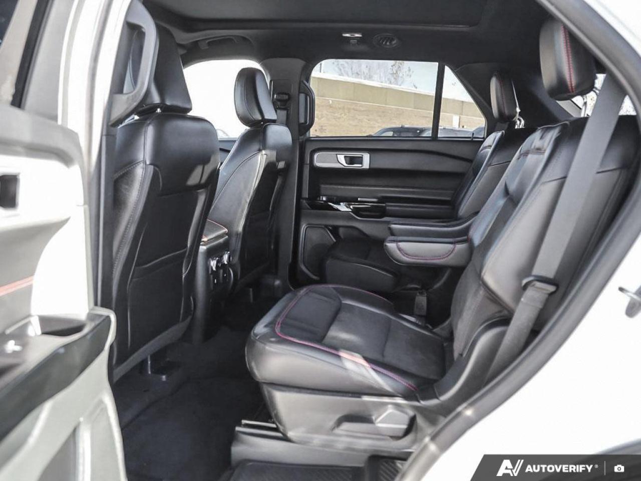 2023 Ford Explorer ST-Line Photo