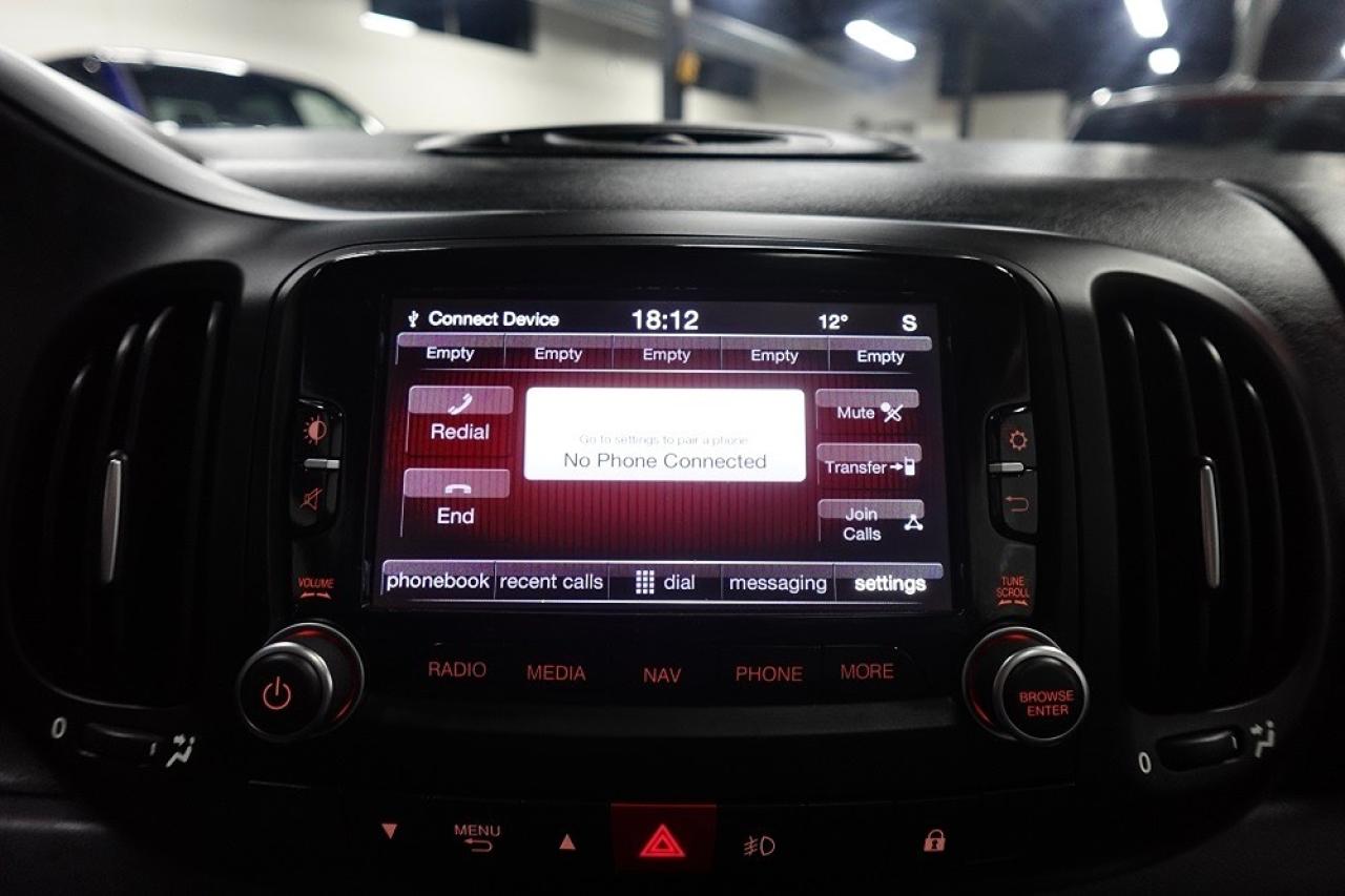 2014 Fiat 500L LOUNGE,LOW KM,NO ACCIDENT.PANO ROOF,NAVI,ONE OWNER - Photo #23