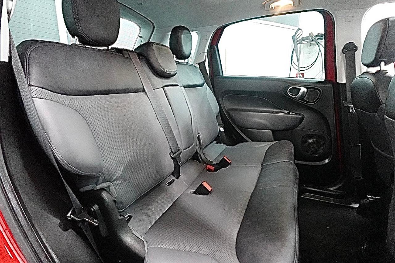 2014 Fiat 500L LOUNGE,LOW KM,NO ACCIDENT.PANO ROOF,NAVI,ONE OWNER - Photo #22
