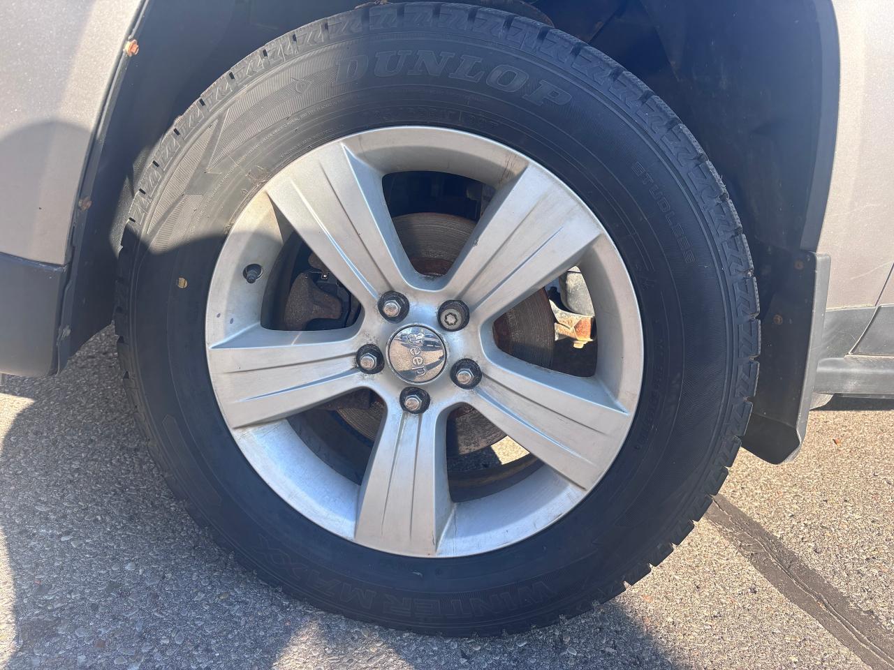 2014 Jeep Compass 4WD NORTH LOW KMS! - Photo #2