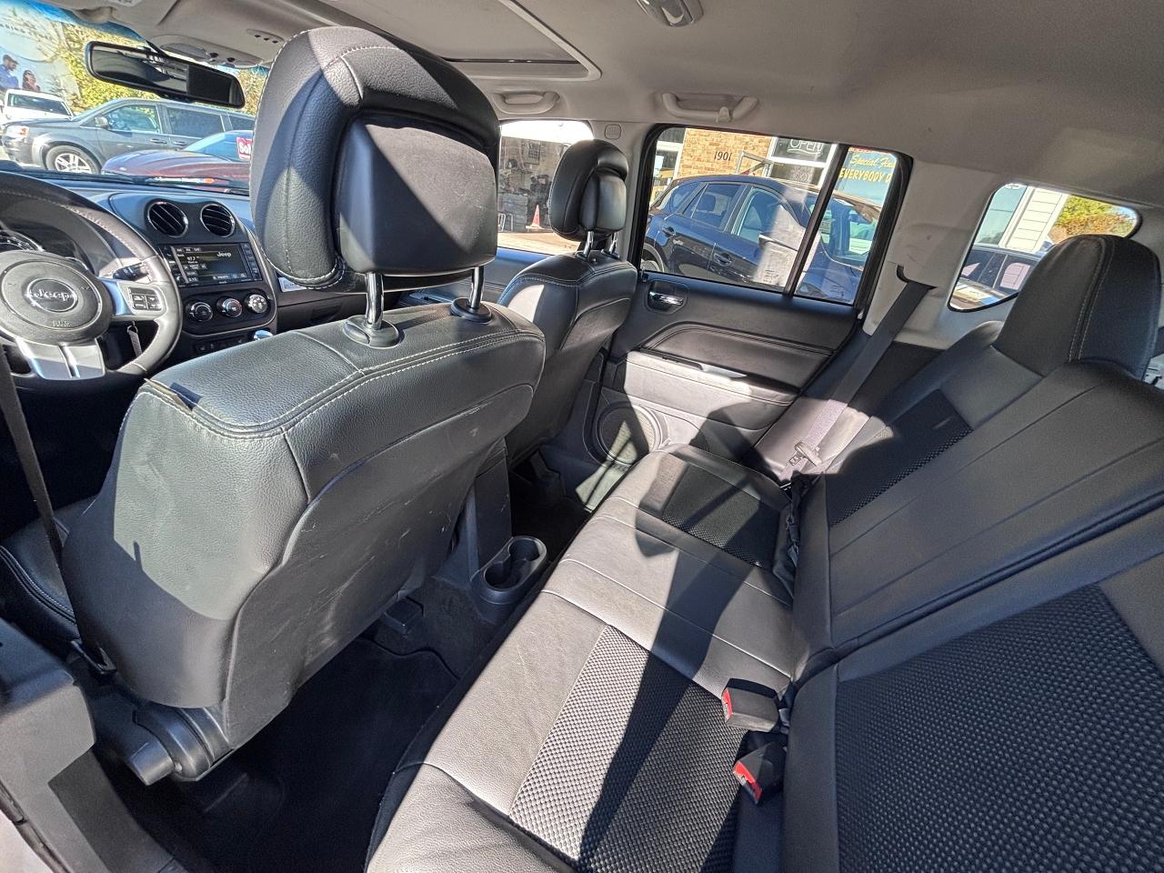 2014 Jeep Compass 4WD NORTH LOW KMS! - Photo #14