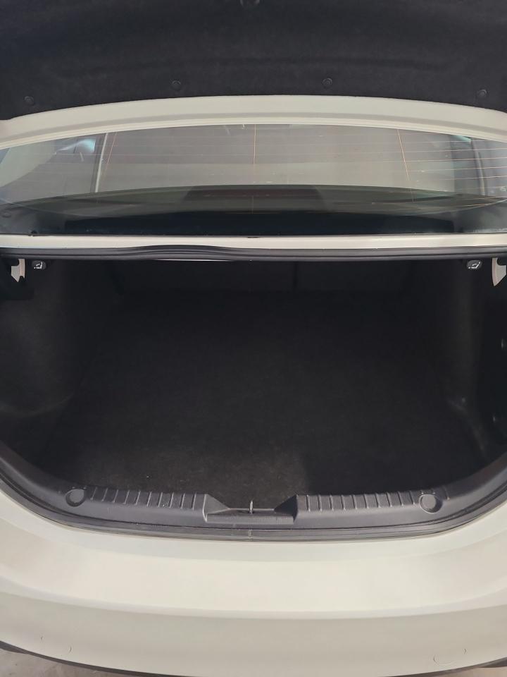 2017 Mazda MAZDA3 GS - Photo #7