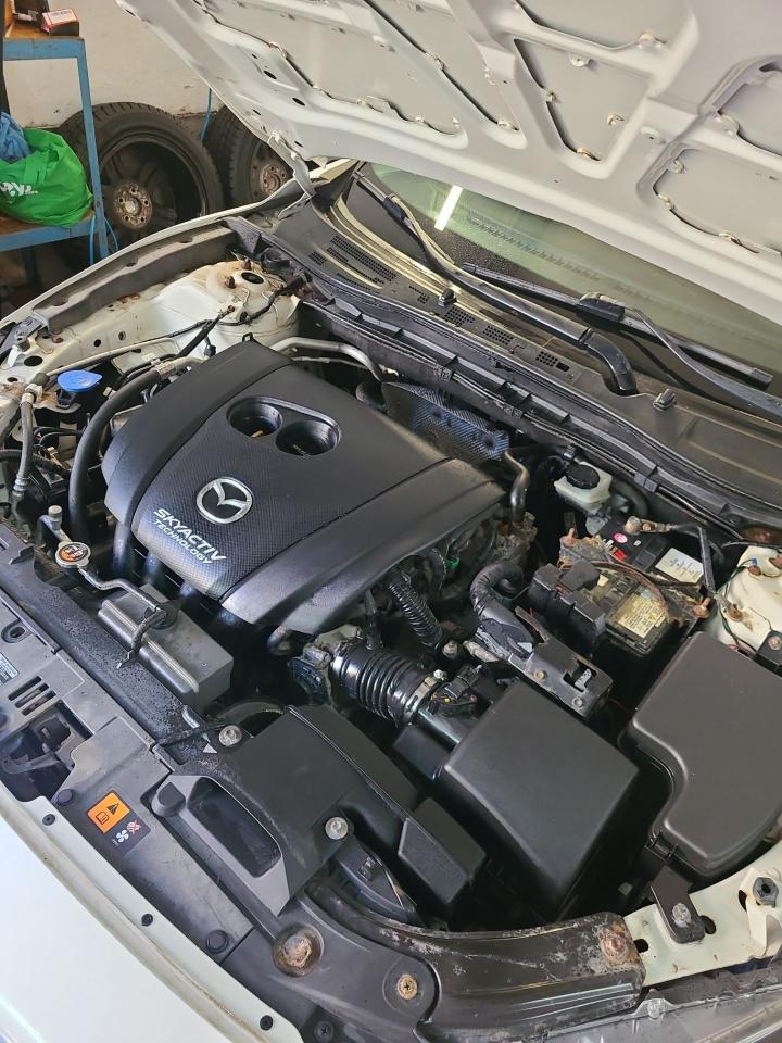 2017 Mazda MAZDA3 GS - Photo #8