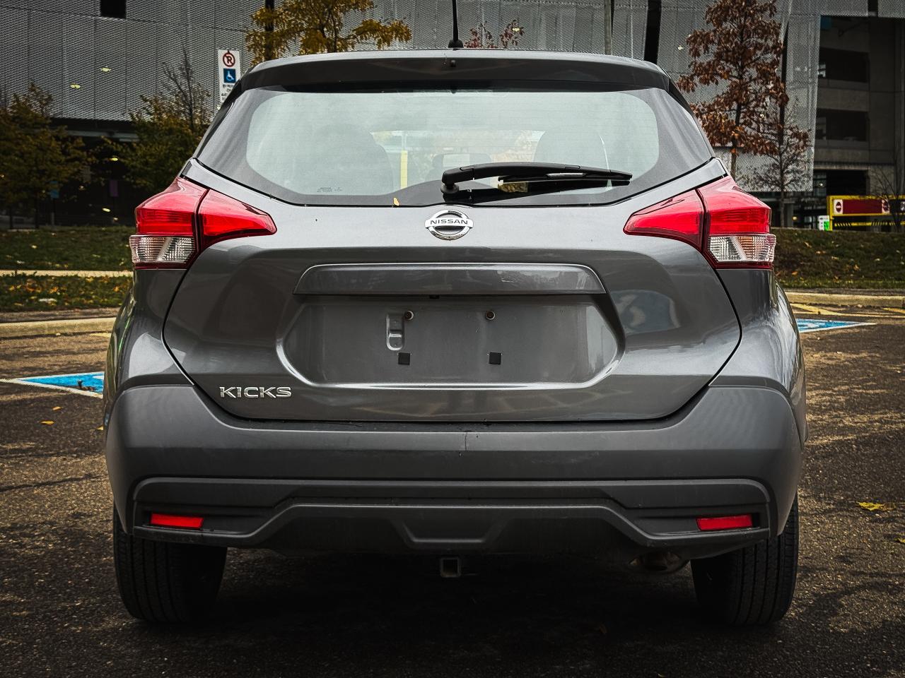 2019 Nissan Kicks S FWD | NO ACCIDENT | CLEAN CARFAX | Photo4