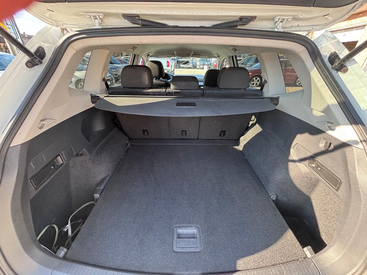 2019 Volkswagen Tiguan LOTS OF SERVICE RECORDS! - Photo #10