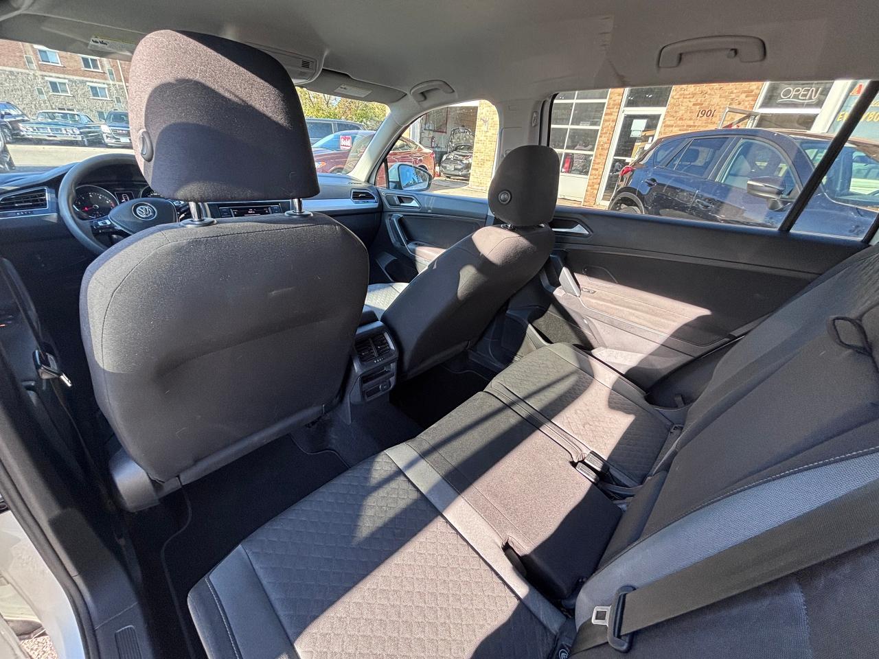 2019 Volkswagen Tiguan LOTS OF SERVICE RECORDS! - Photo #12