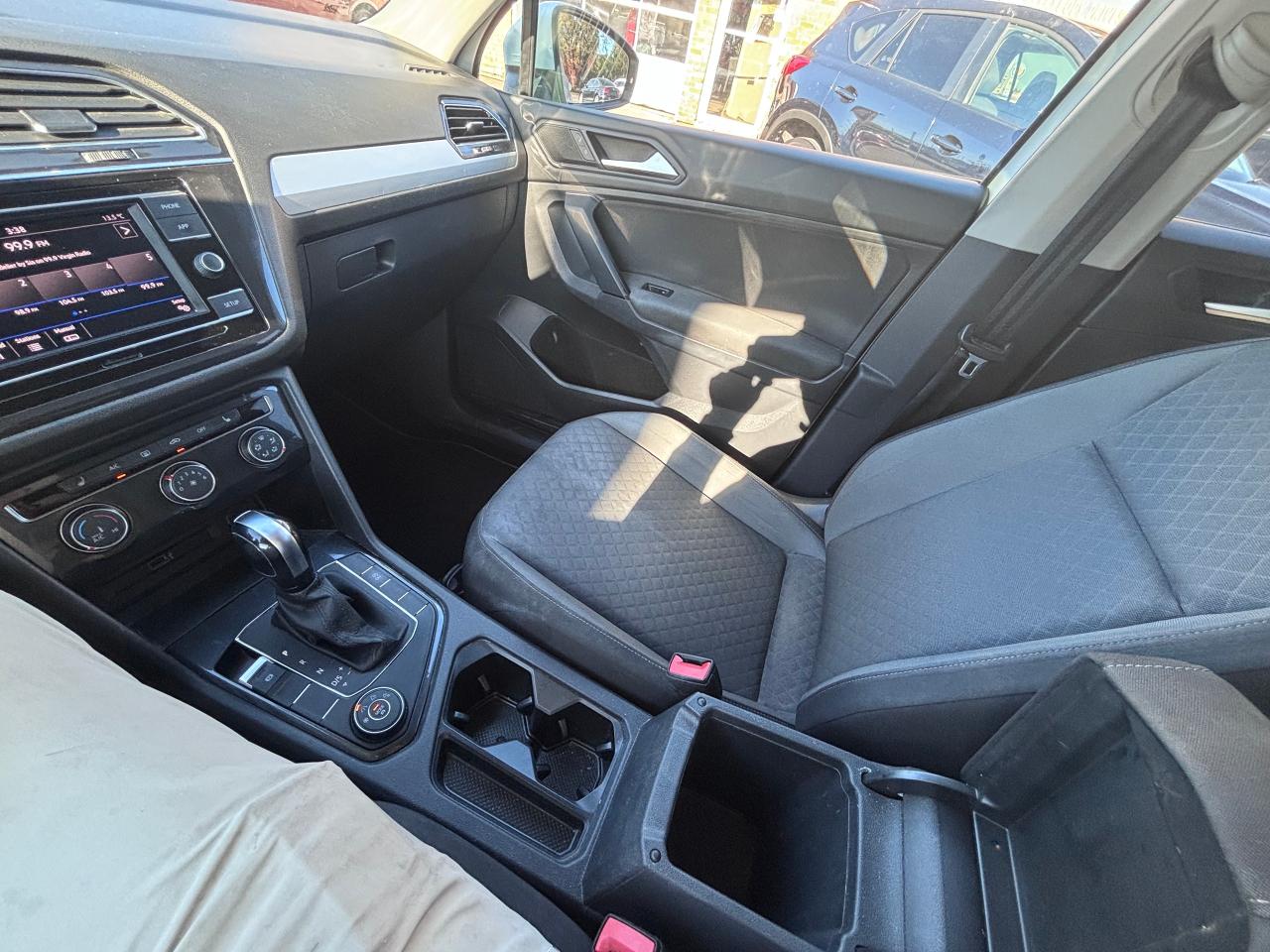 2019 Volkswagen Tiguan LOTS OF SERVICE RECORDS! - Photo #23