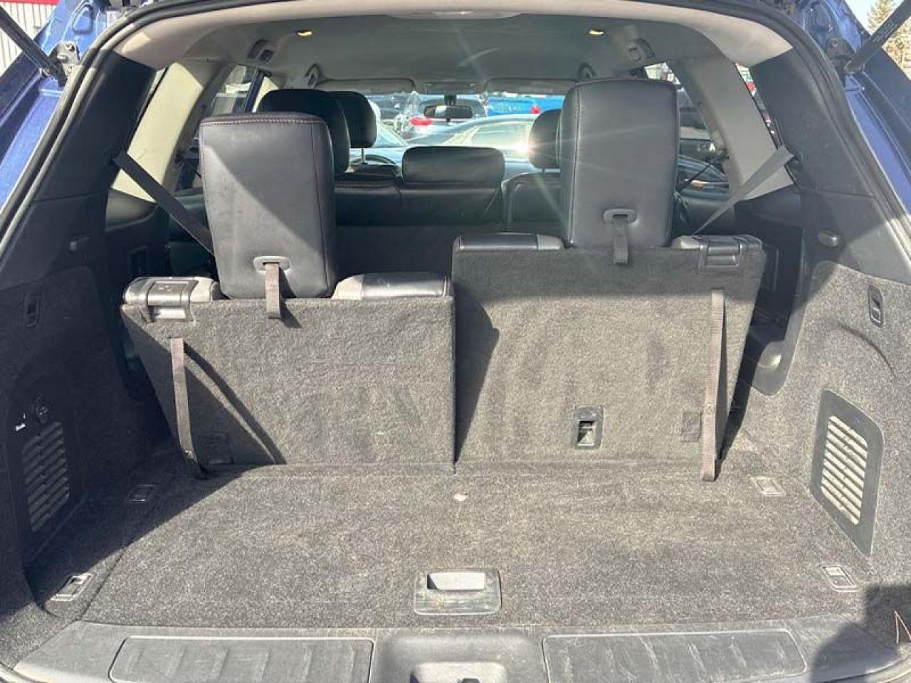 2020 Nissan Pathfinder SV Tech - Photo #4