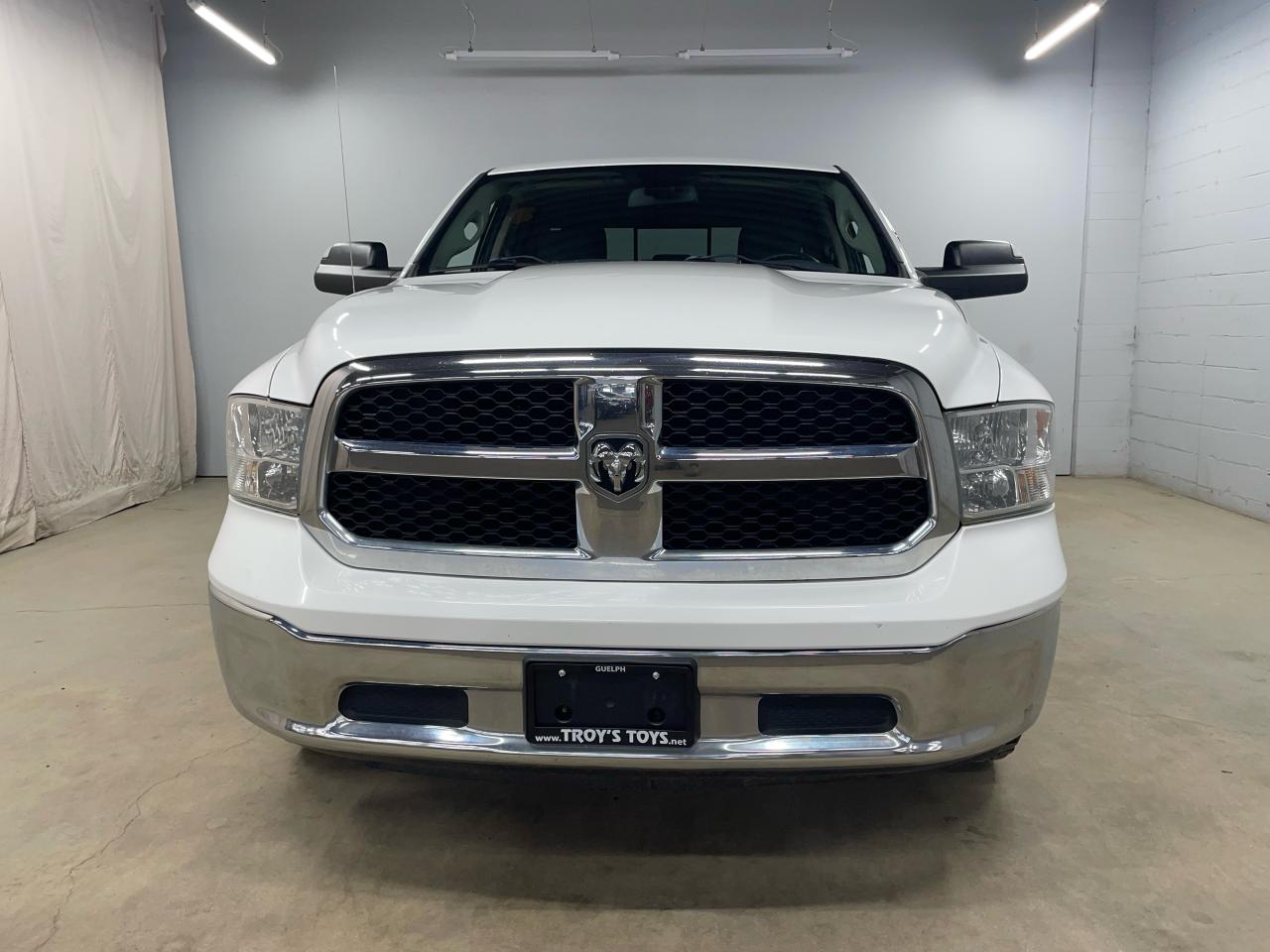 2015 RAM 1500 SLT Photo2