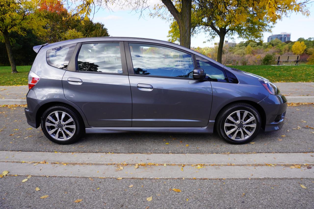 2013 Honda Fit 1 OWNER / MANUAL / SPORT PACKAGE / LOW KM'S /LOCAL Photo4