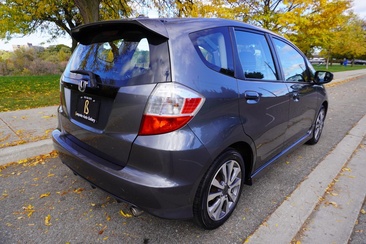 2013 Honda Fit 1 OWNER / MANUAL / SPORT PACKAGE / LOW KM'S /LOCAL Photo