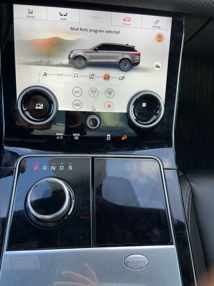 2020 Land Rover Range Rover Velar P340 R-Dynamic S - Photo #9