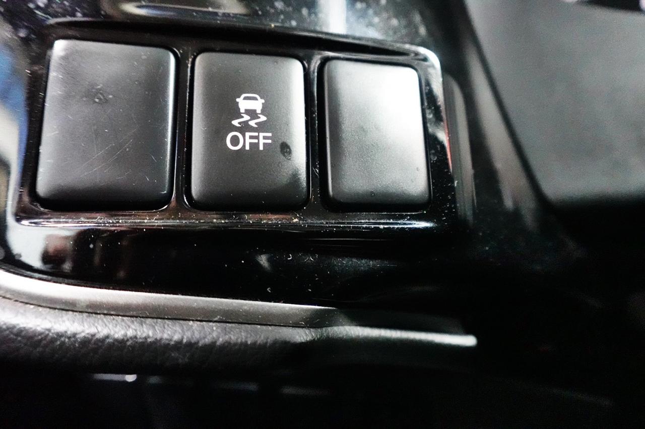 2017 Mitsubishi Outlander ES AWD, NO ACCIDENT, WELL MAINTAINED, BACK-CAM - Photo #30