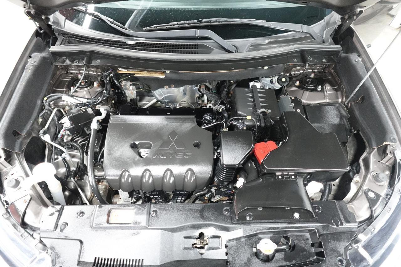 2017 Mitsubishi Outlander ES AWD, NO ACCIDENT, WELL MAINTAINED, BACK-CAM - Photo #33