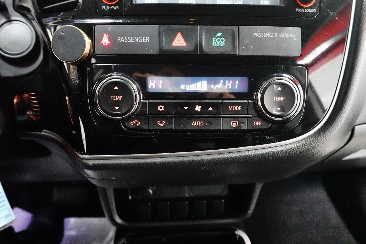 2017 Mitsubishi Outlander ES AWD, NO ACCIDENT, WELL MAINTAINED, BACK-CAM - Photo #24