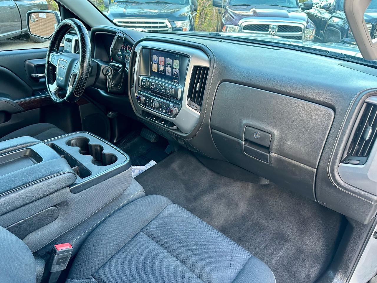2019 GMC Sierra 1500 SLE - Photo #12