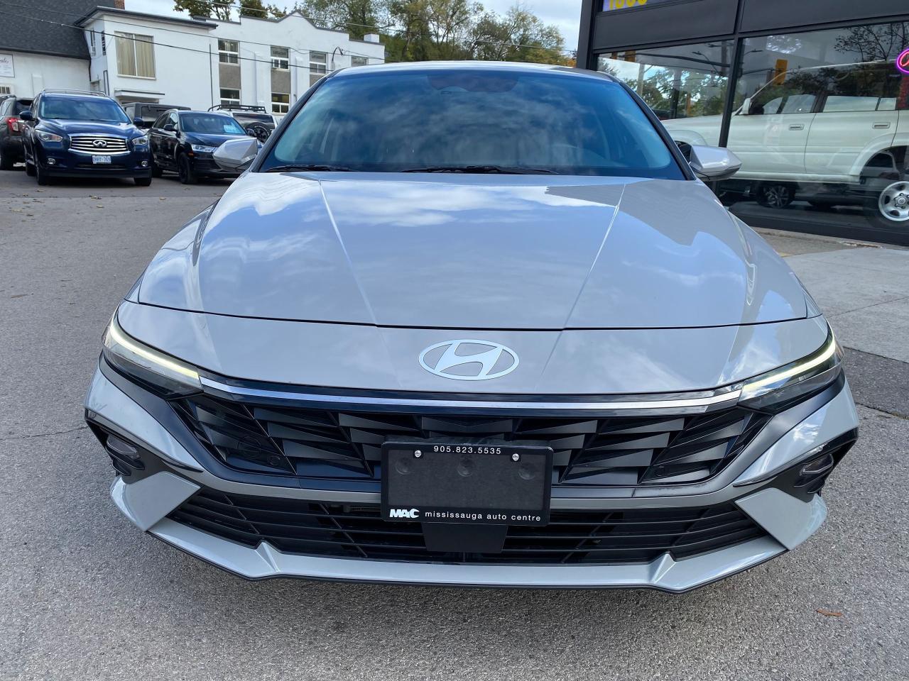 2024 Hyundai Elantra Luxury - Photo #8