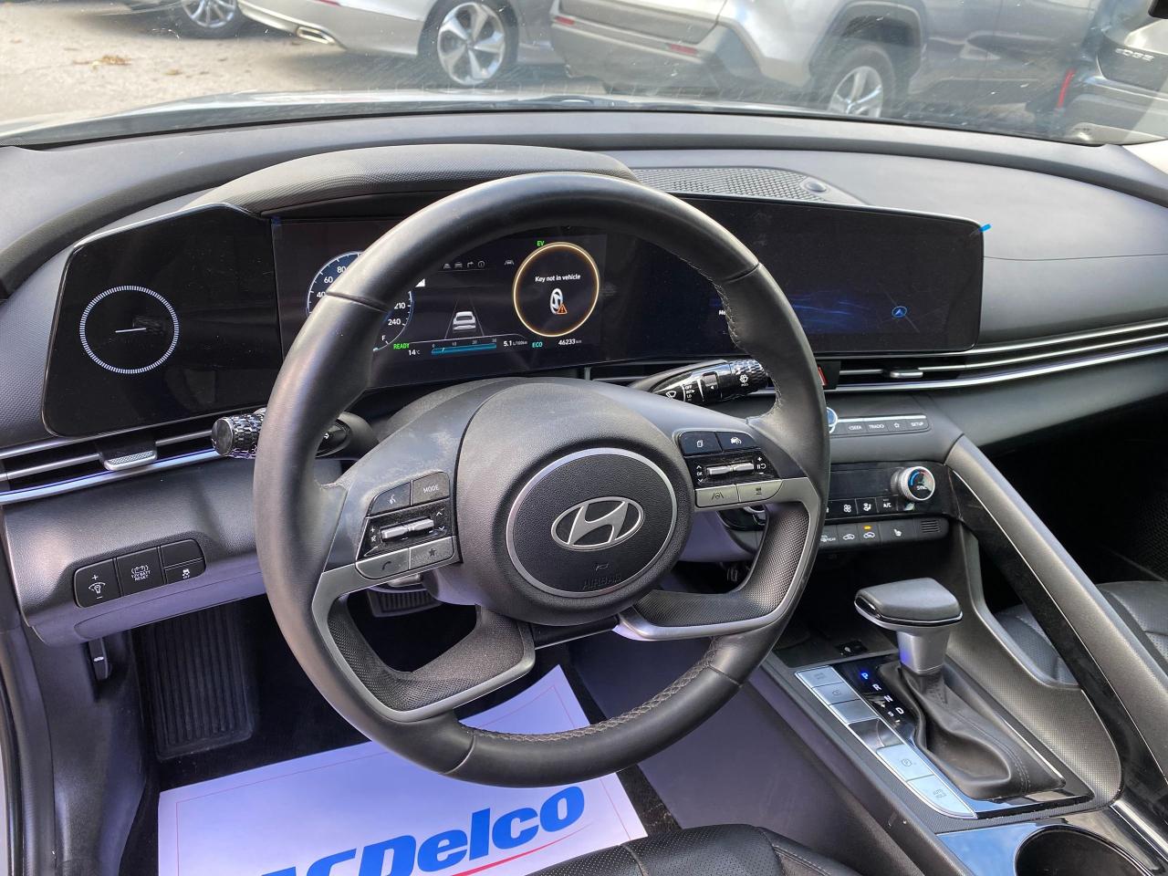 2024 Hyundai Elantra Luxury - Photo #13