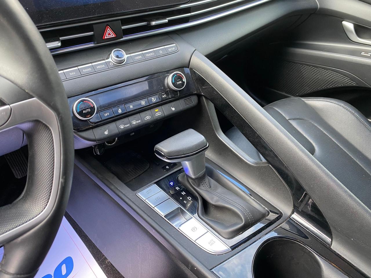 2024 Hyundai Elantra Luxury - Photo #14