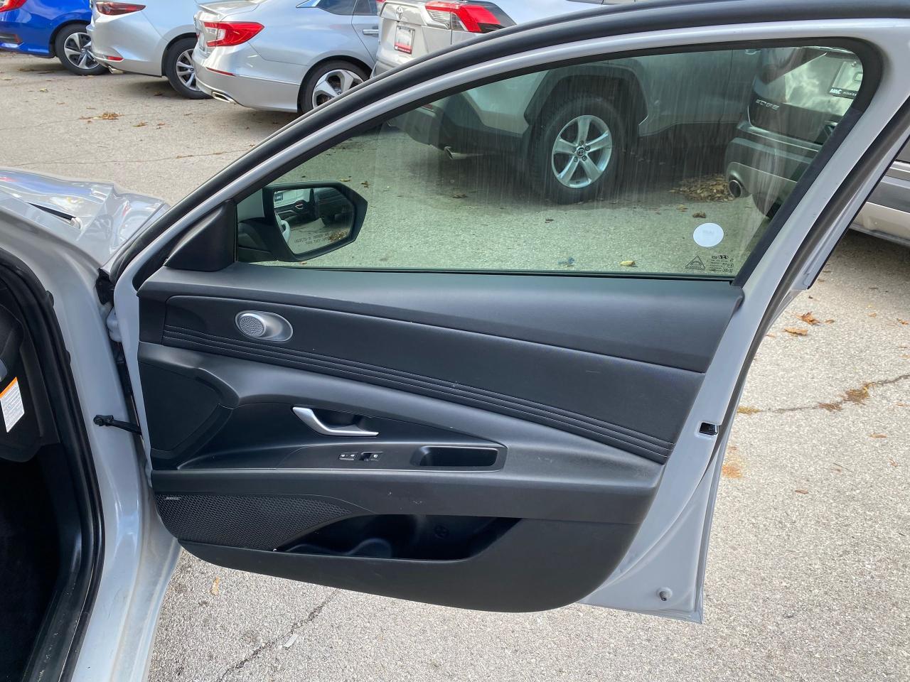 2024 Hyundai Elantra Luxury - Photo #23