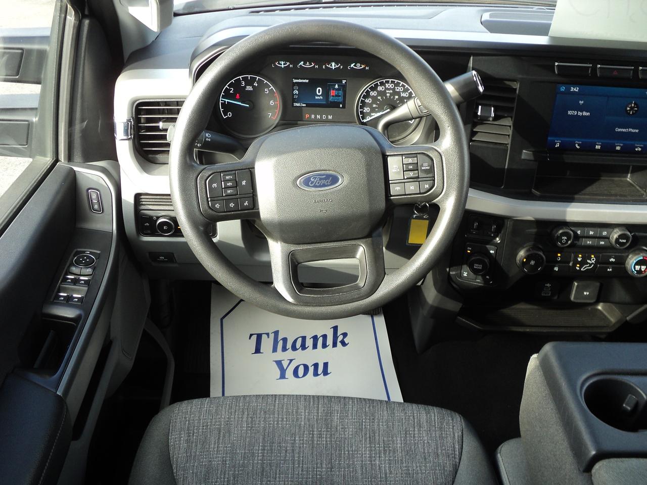 2024 Ford SUPER DUTY F-250 SRW XLT CrewCab 4WD 7.3L8cylGas  6.75' Box - Photo #11