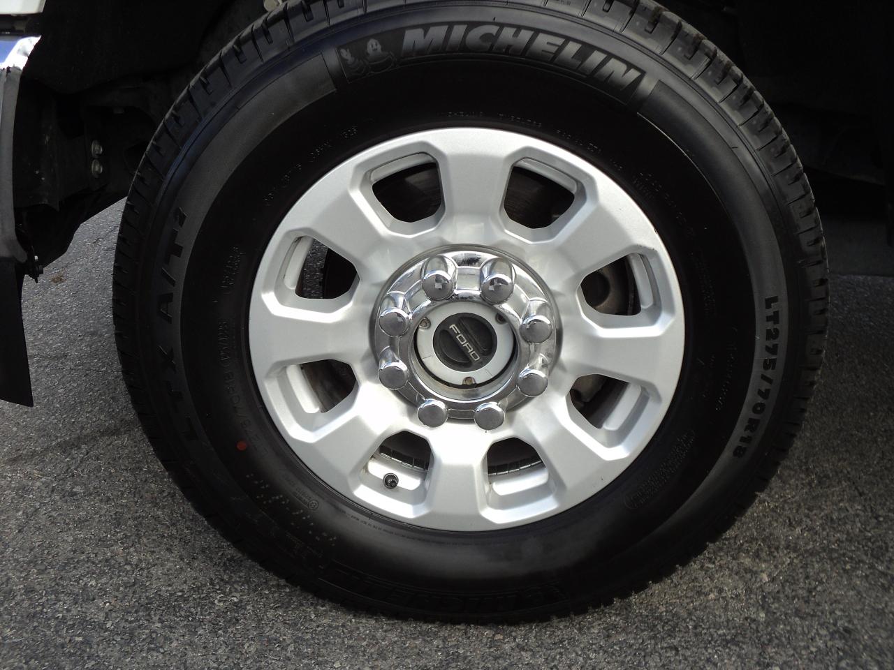 2024 Ford SUPER DUTY F-250 SRW XLT CrewCab 4WD 7.3L8cylGas  6.75' Box - Photo #34