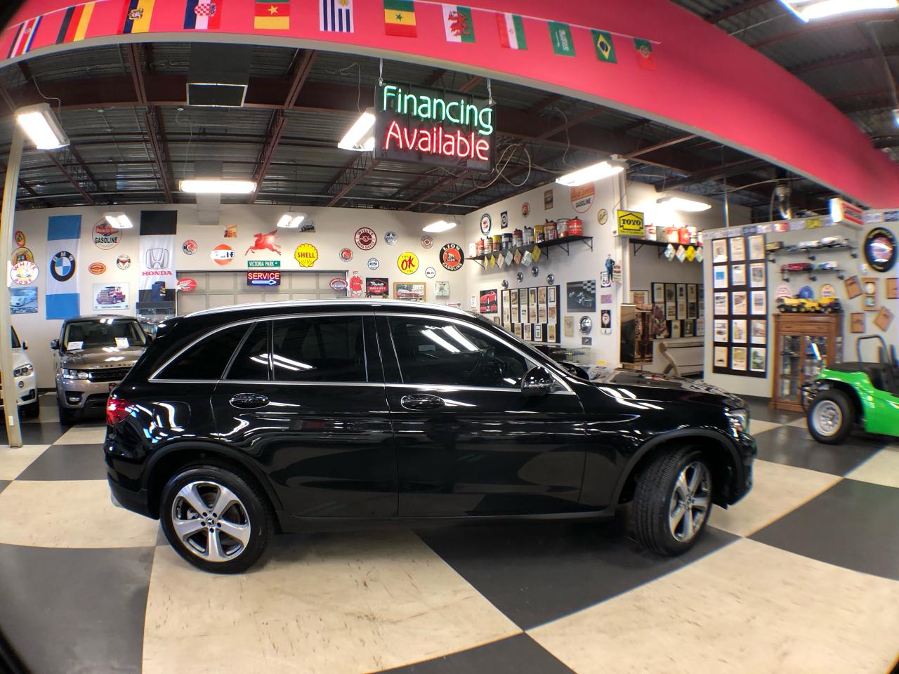 2019 Mercedes-Benz GLC-Class 300 4MATIC LEATHER PAN/ROOF NAVI B/SPOT CAMERA Photo