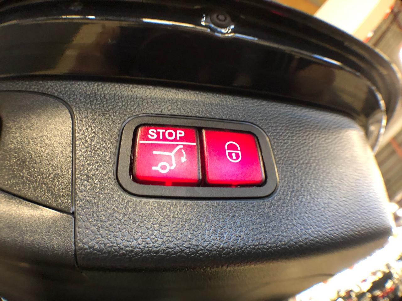 2019 Mercedes-Benz GLC-Class 300 4MATIC LEATHER PAN/ROOF NAVI B/SPOT CAMERA Photo