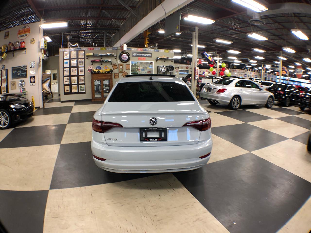 2019 Volkswagen Jetta HIGHLINE LEATHER PAN/ROOF NAVI A/CARPLAY B/SPOT Photo