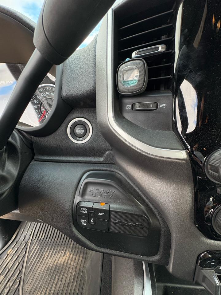 2024 RAM 2500 Big Horn 4x4 Crew Cab 6'4" Box - Photo #9