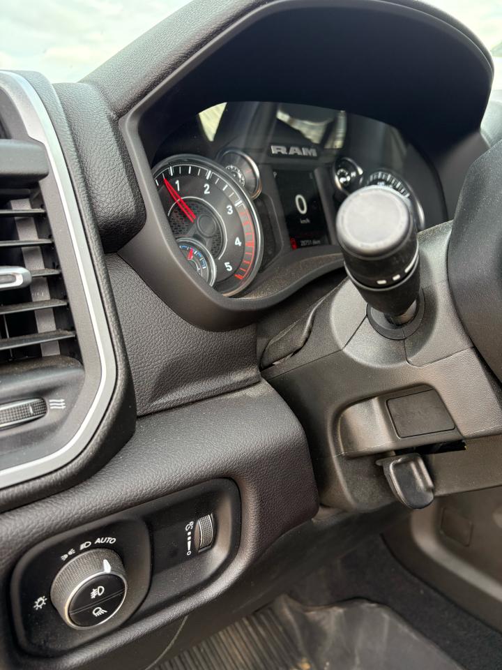 2024 RAM 2500 Big Horn 4x4 Crew Cab 6'4" Box - Photo #10
