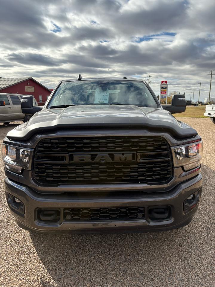 2024 RAM 2500 Big Horn 4x4 Crew Cab 6'4" Box - Photo #3