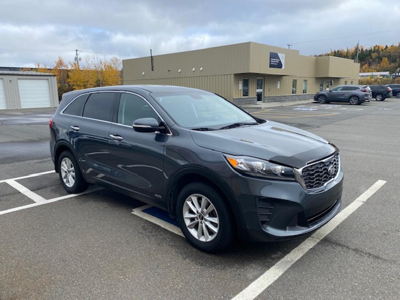 2020 Kia Sorento LX - Photo #3