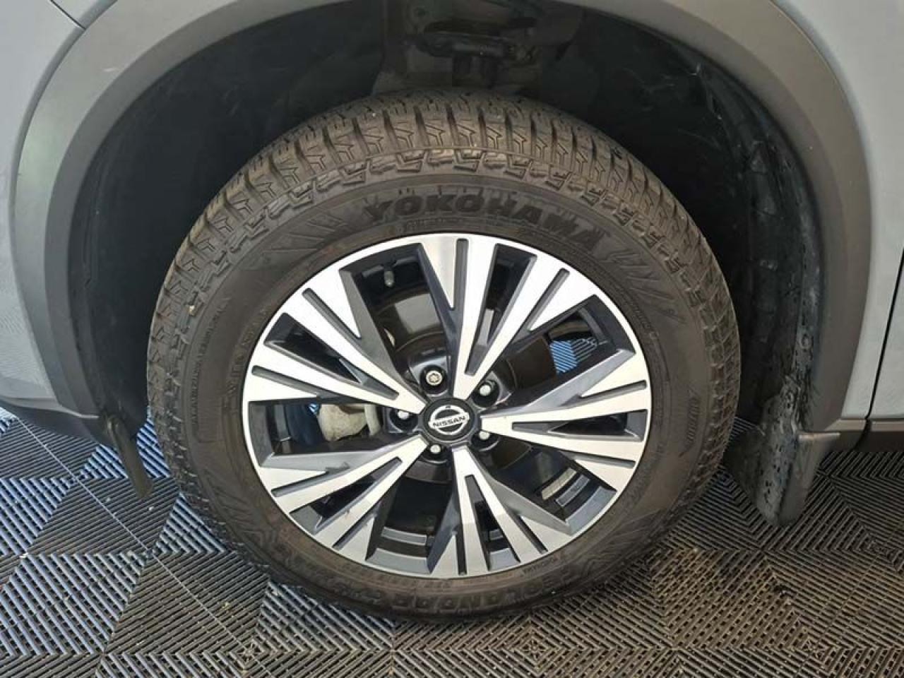 2021 Nissan Rogue SV - Photo #7