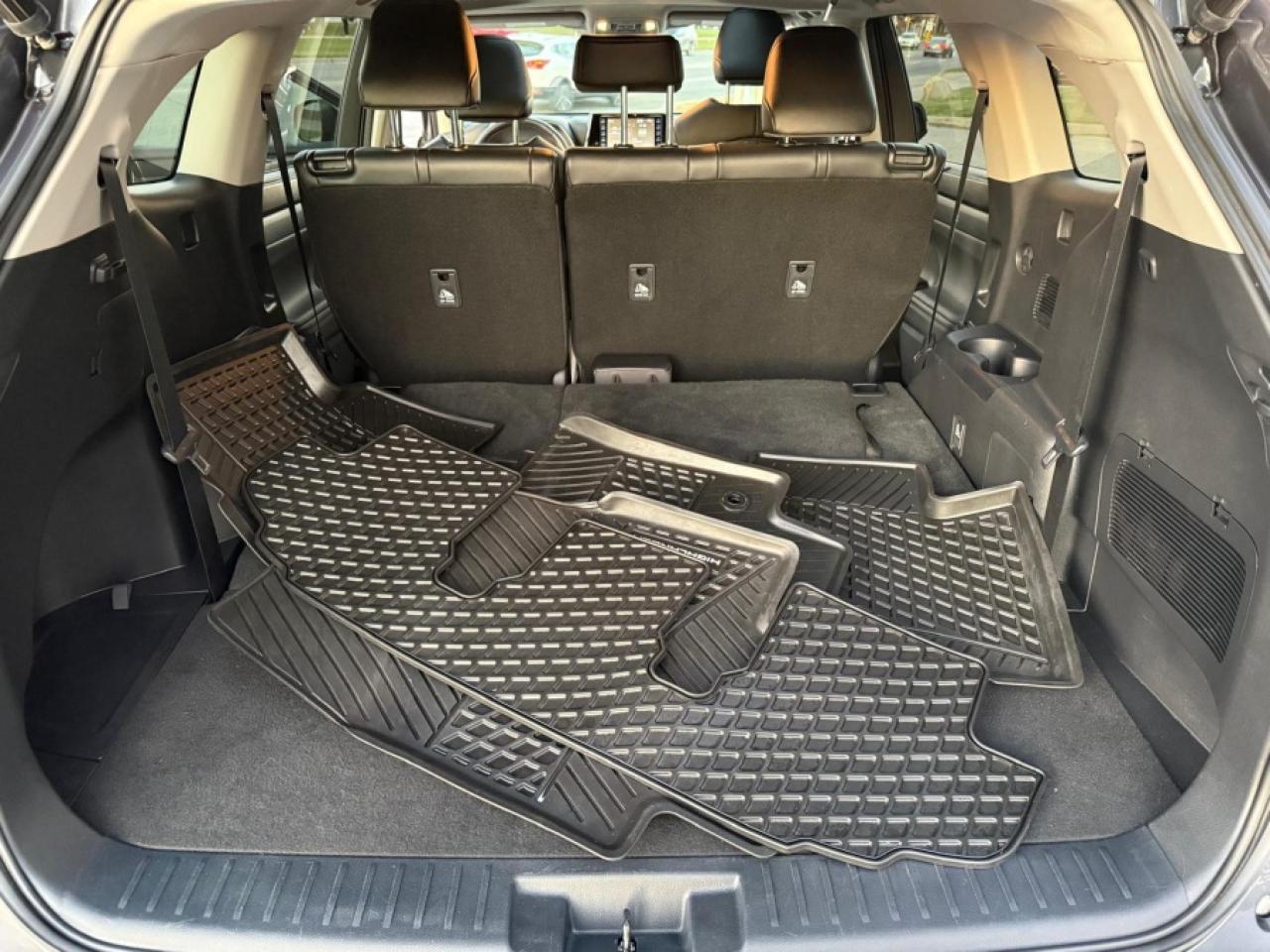 2022 Toyota Highlander XLE/ V6 AWD/ LEATHER/ 7PASSENGER/ SUNROOF - Photo #20