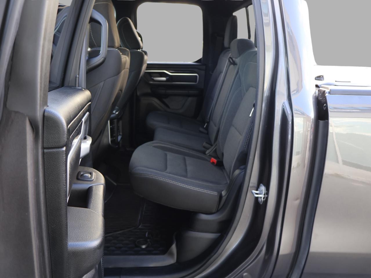 2020 RAM 1500 BIG HORN-OFF ROAD PKG HEMI 4WD CERTIFIED *ACCIDENT FREE* CAMERA BLUETOOTH HEATED SEATS/STEERING P.SENSORS CRUISE ALLOYS - Photo #14