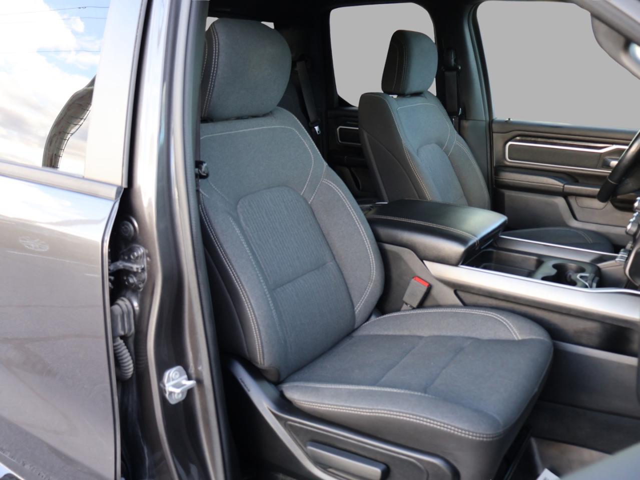 2020 RAM 1500 BIG HORN-OFF ROAD PKG HEMI 4WD CERTIFIED *ACCIDENT FREE* CAMERA BLUETOOTH HEATED SEATS/STEERING P.SENSORS CRUISE ALLOYS - Photo #17