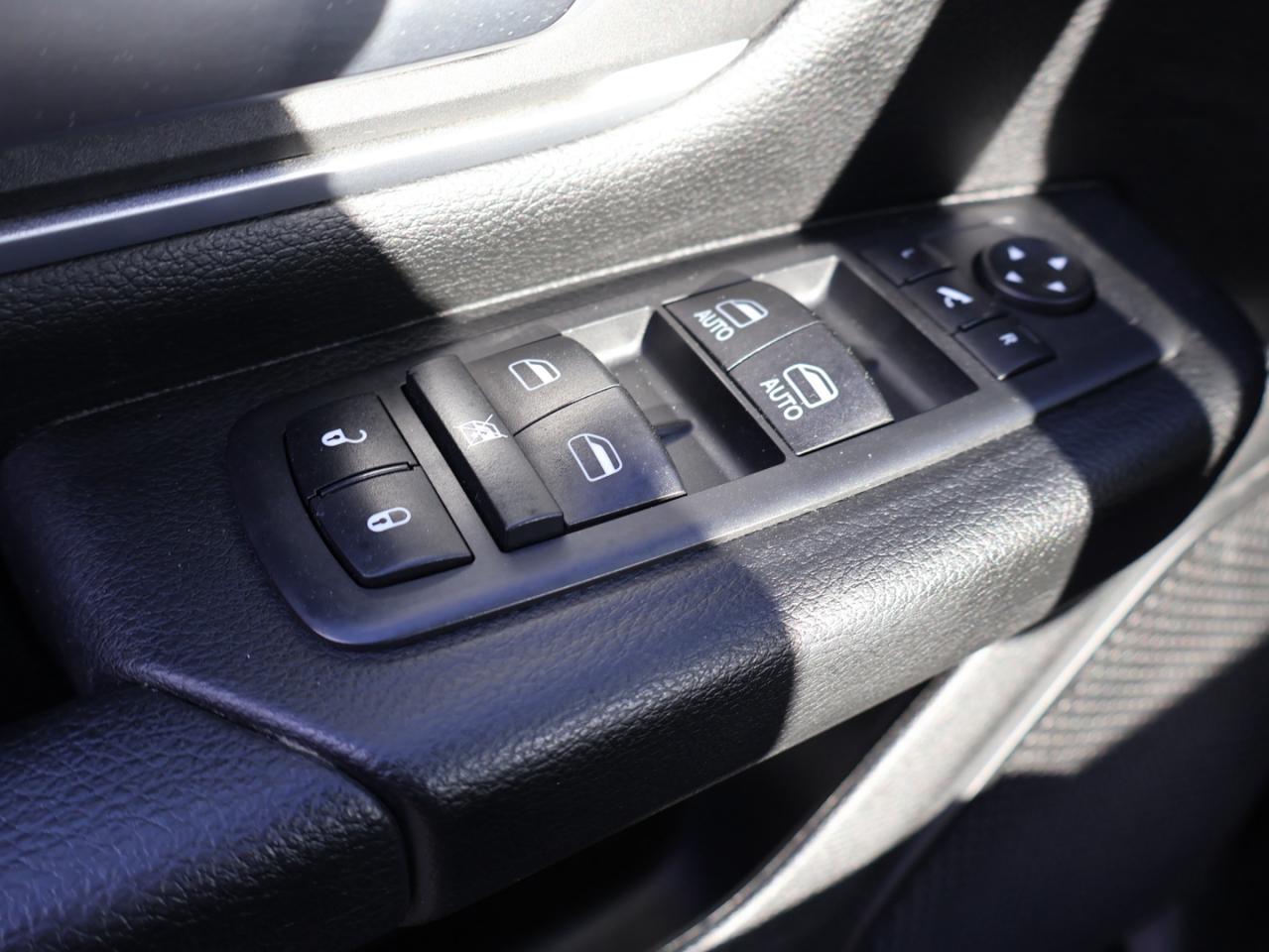 2020 RAM 1500 BIG HORN-OFF ROAD PKG HEMI 4WD CERTIFIED *ACCIDENT FREE* CAMERA BLUETOOTH HEATED SEATS/STEERING P.SENSORS CRUISE ALLOYS - Photo #26