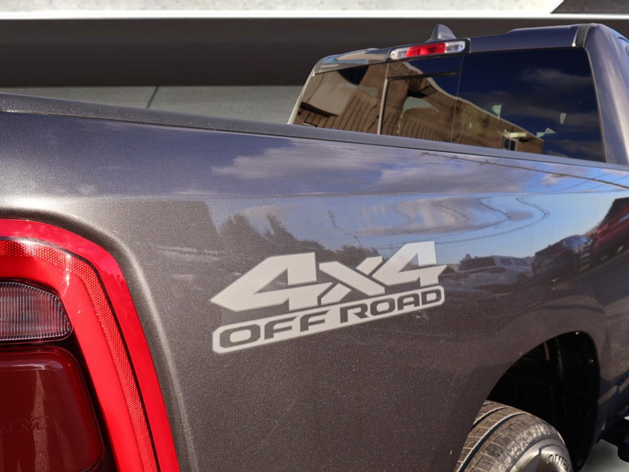 2020 RAM 1500 BIG HORN-OFF ROAD PKG HEMI 4WD CERTIFIED *ACCIDENT FREE* CAMERA BLUETOOTH HEATED SEATS/STEERING P.SENSORS CRUISE ALLOYS - Photo #36