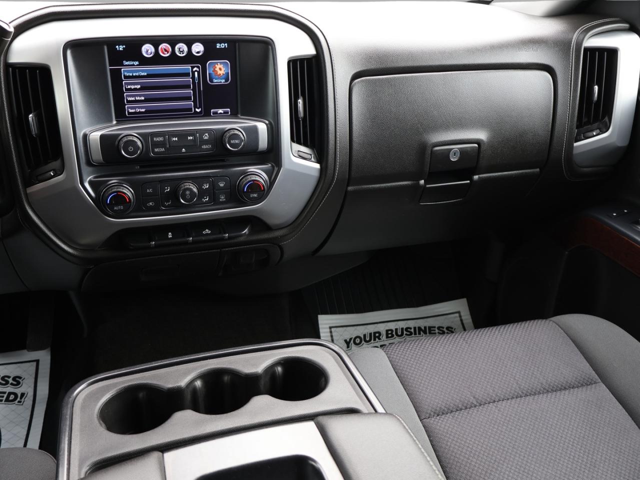 2017 GMC Sierra 1500 V8 SLE CREW 4WD CERTIFIED *1 OWNER*ACCIDENT FREE* CAMERA BLUETOOTH HEATED SEATS SIDE BOARDS CRUISE ALLOYS - Photo #9