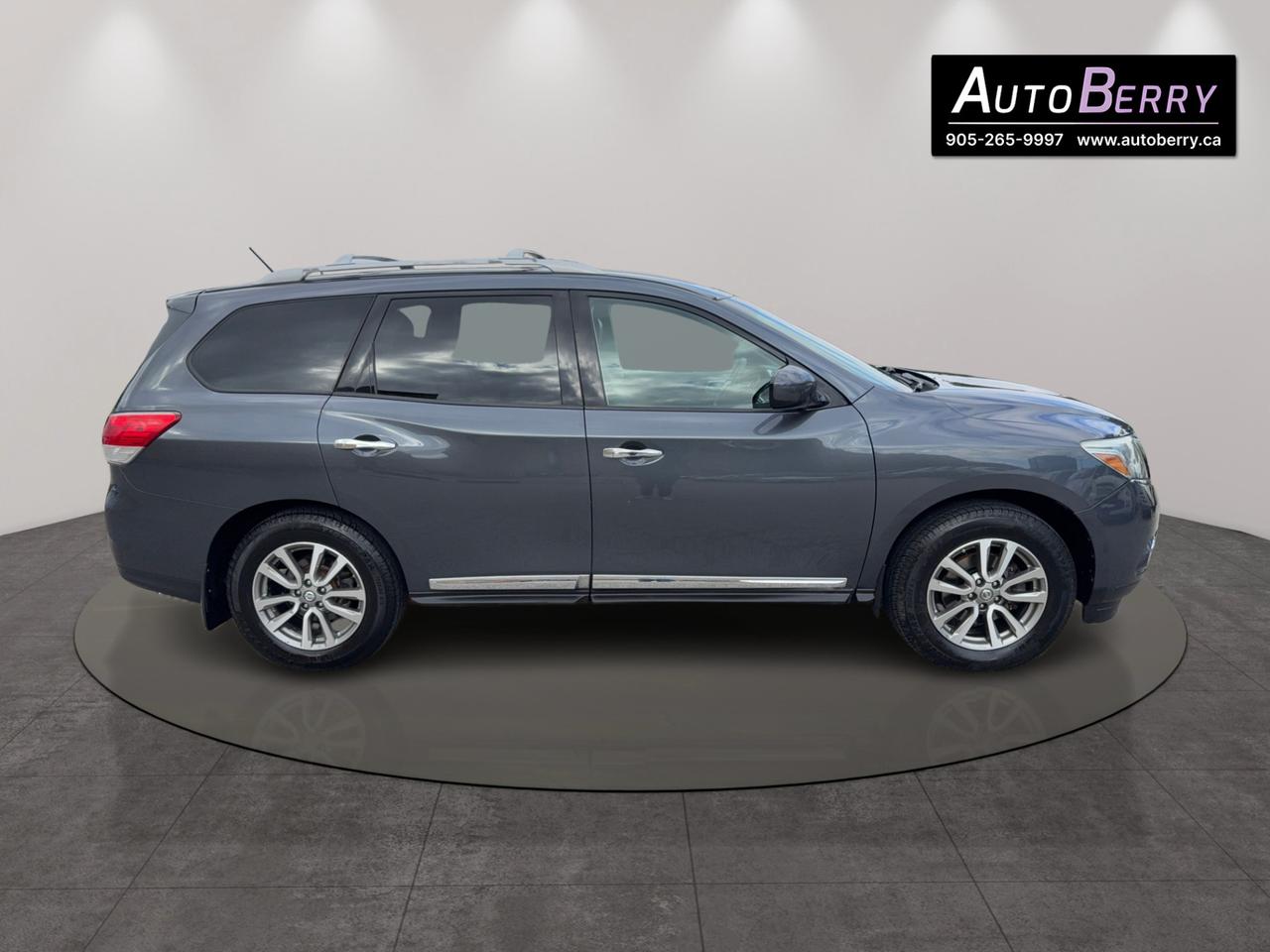 2014 Nissan Pathfinder 4WD 4DR SL Photo