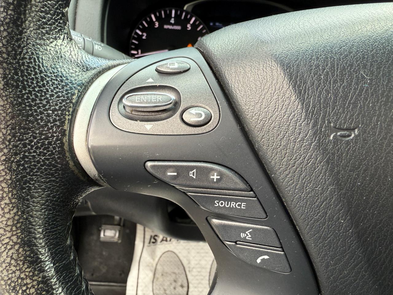 2014 Nissan Pathfinder 4WD 4DR SL Photo