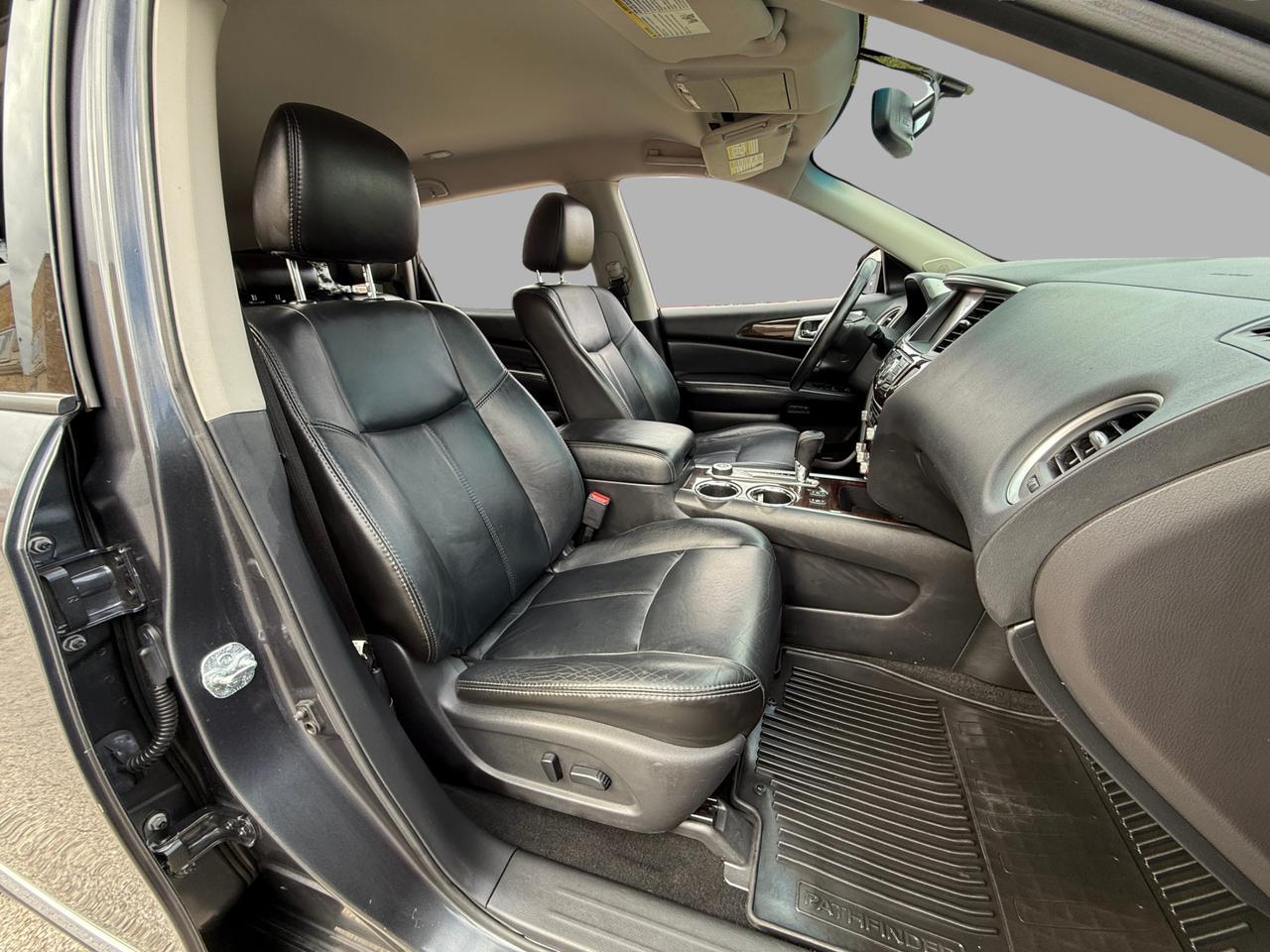 2014 Nissan Pathfinder 4WD 4DR SL Photo